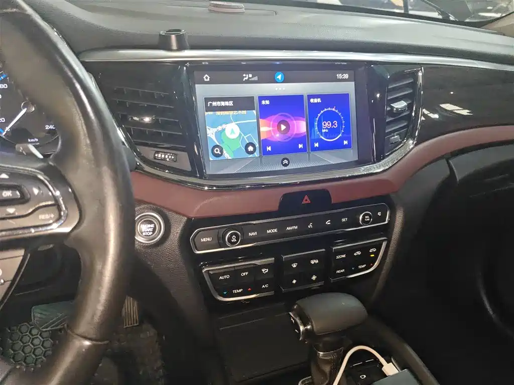 GAC Trumpchi Trumpchi GS8 2017 320T 2WD Luxury Smart Connect (7-seater) фото 13