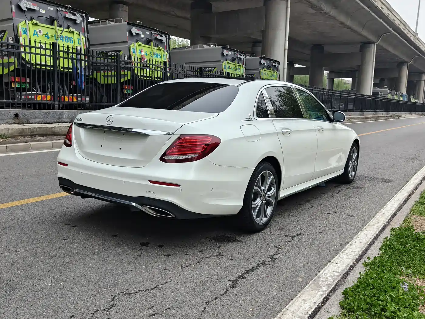 Mercedes-Benz E-Class 2018 Facelift E 300 L Sport Fashion фото 19