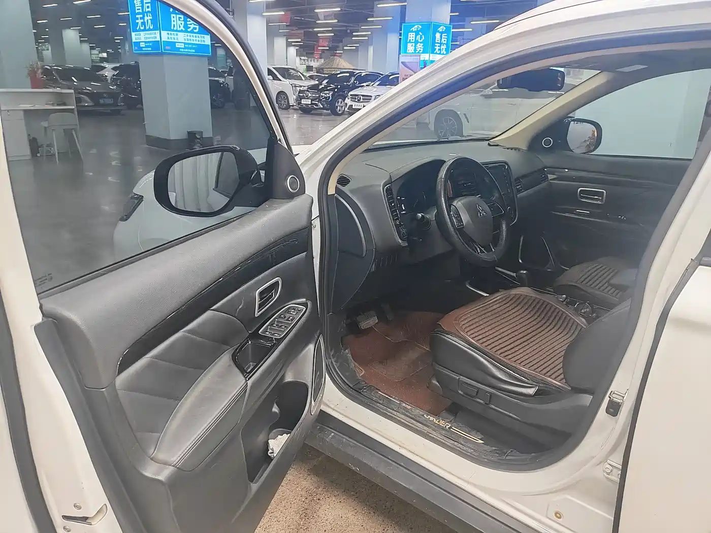 Mitsubishi Outlander 2019 2.0L 2WD Enjoy 5-Seater China VI фото 4
