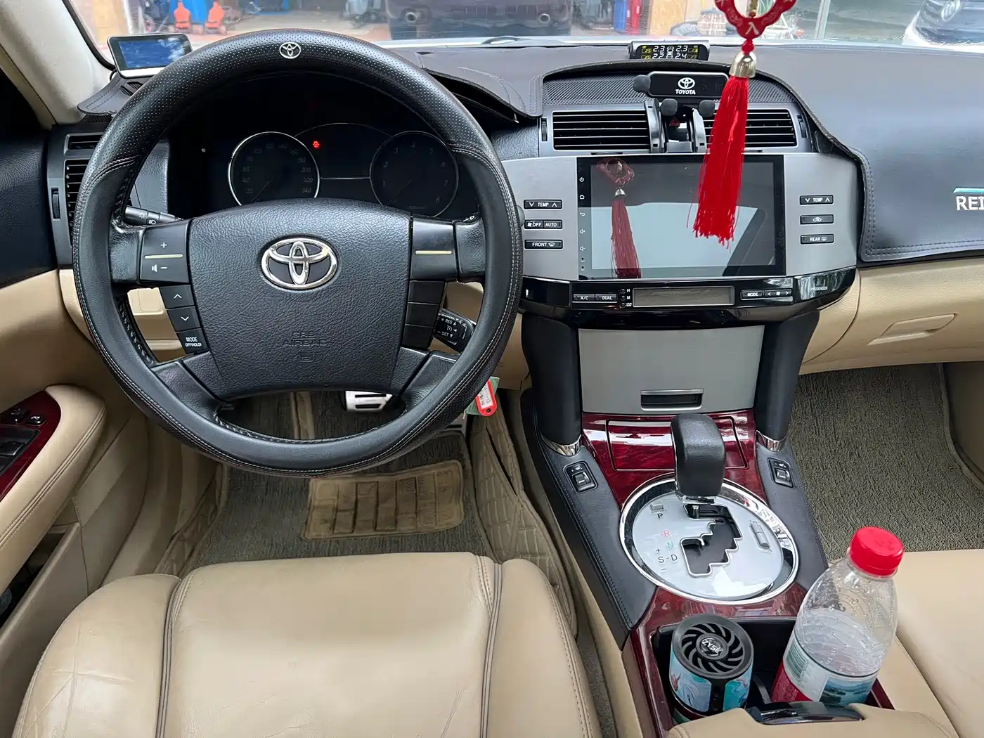 Toyota Reiz 2008 2.5S Special Commemorative Edition фото 5