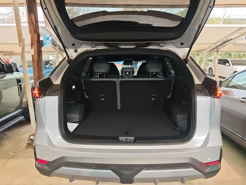 Geely Galaxy Galaxy L7 2025 Model EM-i 115km Long Range Edition фото 19