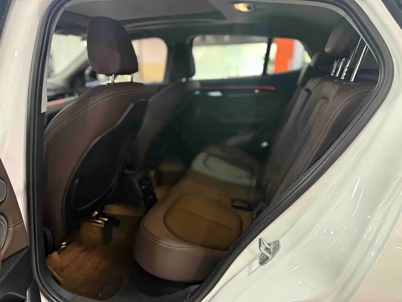 BMW X2 2023 sDrive25i M Sport Shadow Edition фото 15