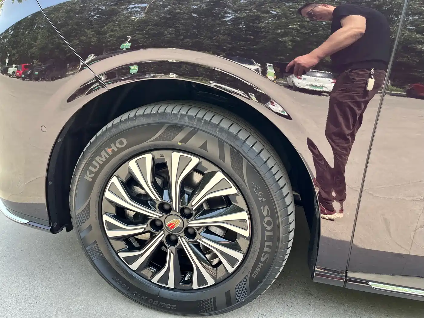 Hongqi HQ9 2024 Model 2.0T Luxury Edition фото 30