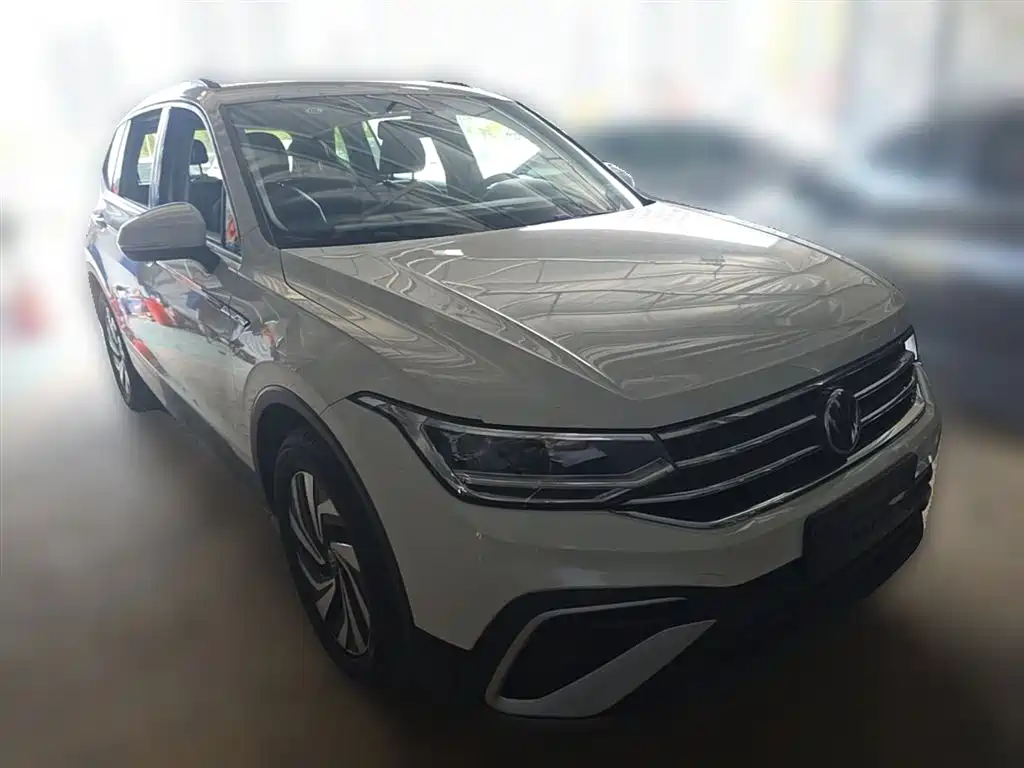 Volkswagen Tiguan L 2022 330TSI Automatic 2WD Comfort Edition фото 7
