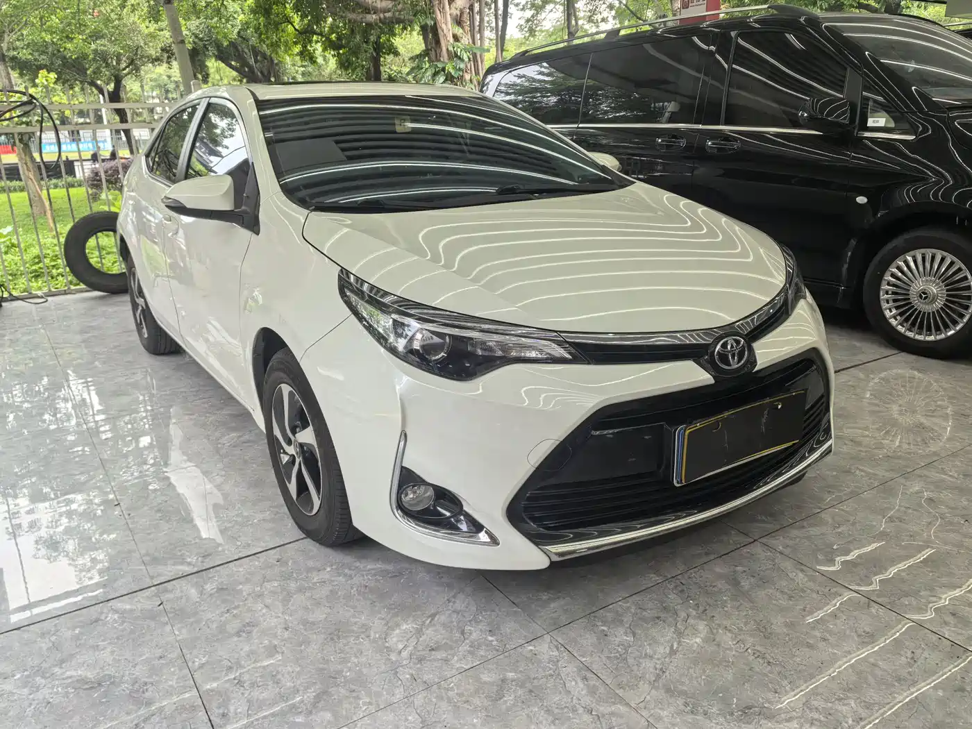 Toyota Levin 2017 Facelift 185T CVT Elite (China V) фото 2