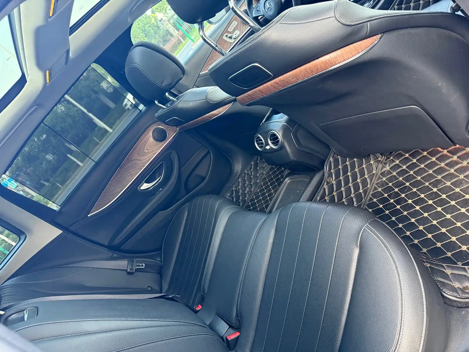 Фото 8 - Mercedes-Benz E-Class