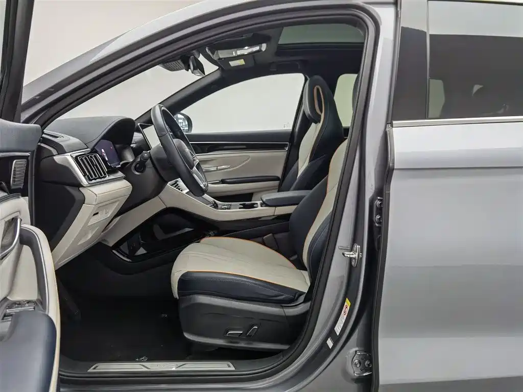 BYD Song PLUS PHEV 2024 Glory Edition EV 520km Flagship фото 10