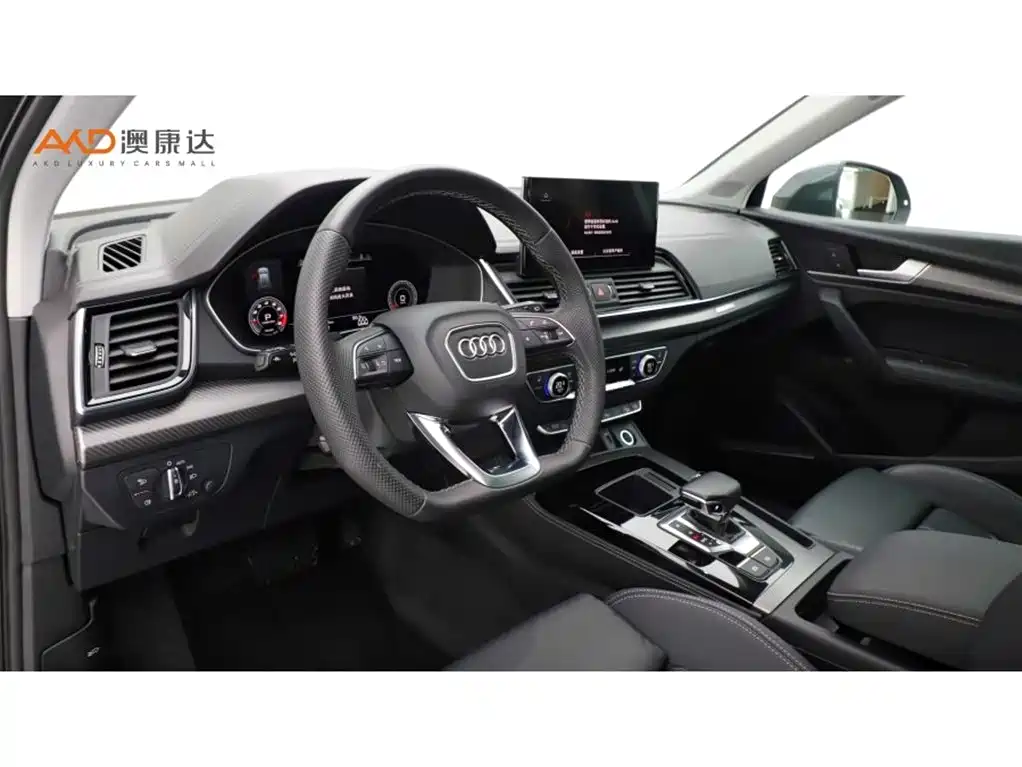 Audi Q5L 2022 45T Luxury Dynamic фото 6
