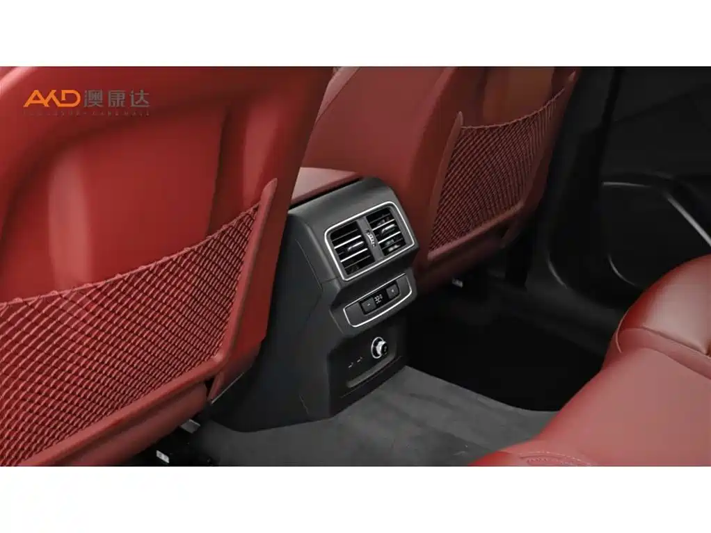 Audi Q5L 2024 Model 40 TFSI Luxury Dynamic фото 9