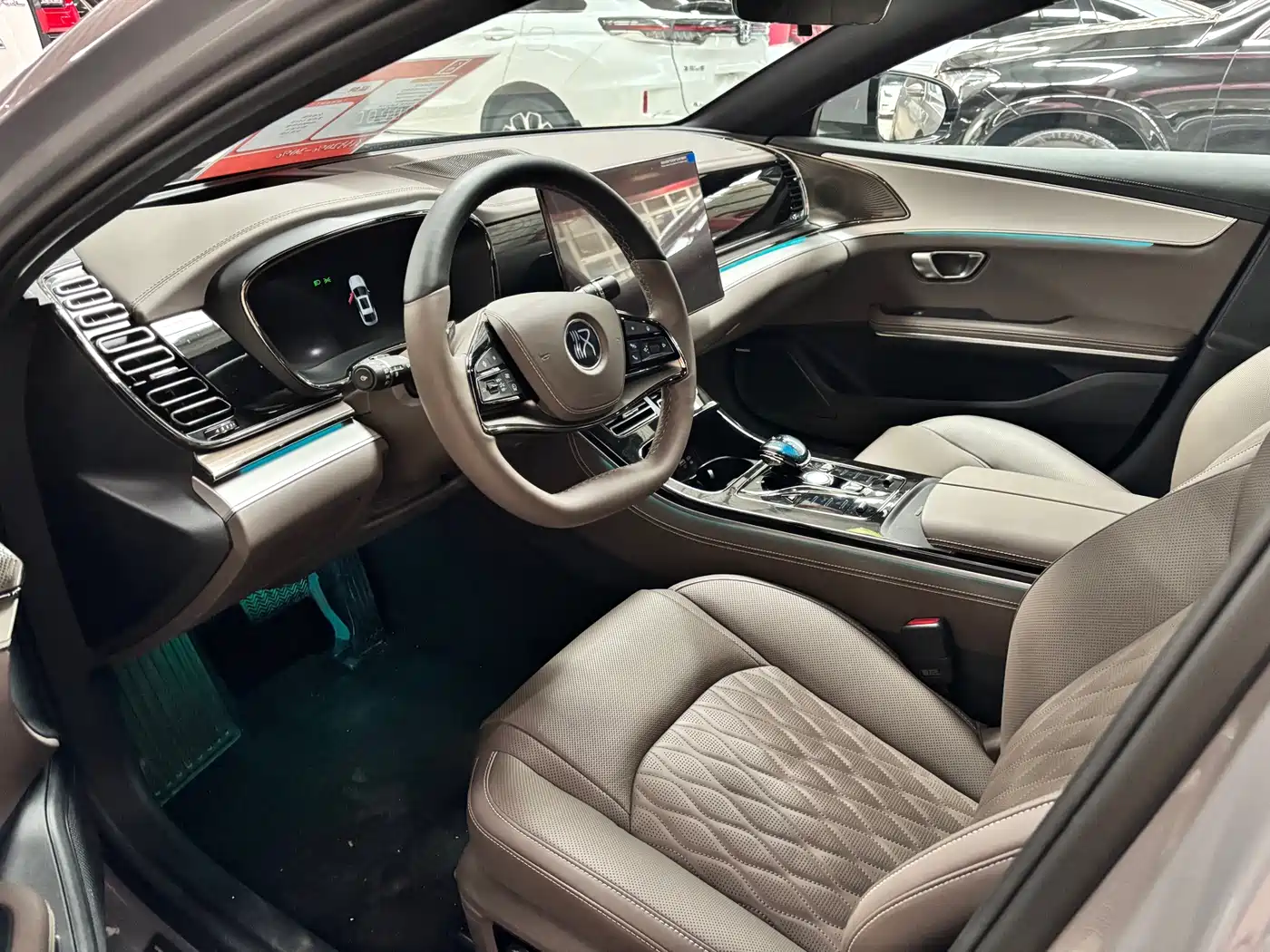Фото 6 - BYD Han