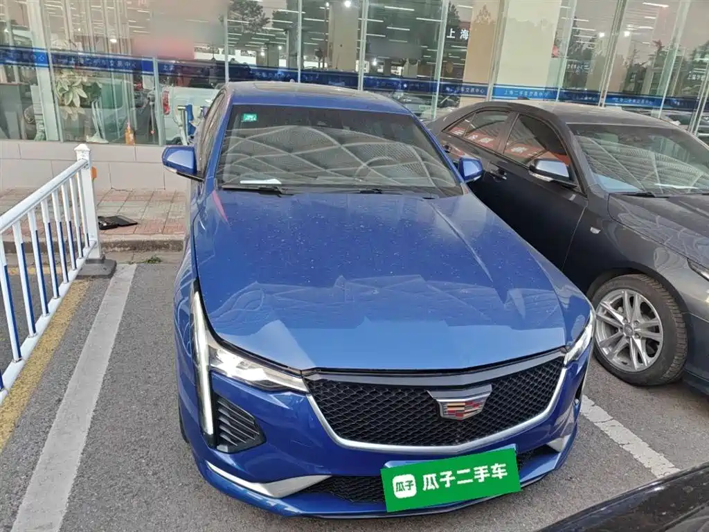 CADILLAC CT4