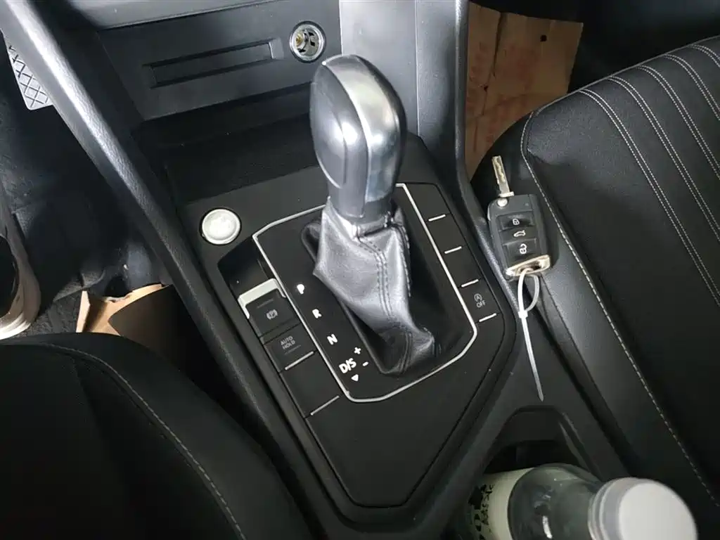 Volkswagen Tiguan L 2022 330TSI Automatic 2WD Comfort Edition фото 21