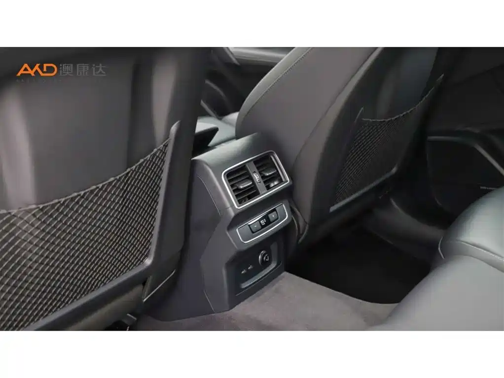 Audi Q5L 2022 45T Luxury Dynamic фото 9
