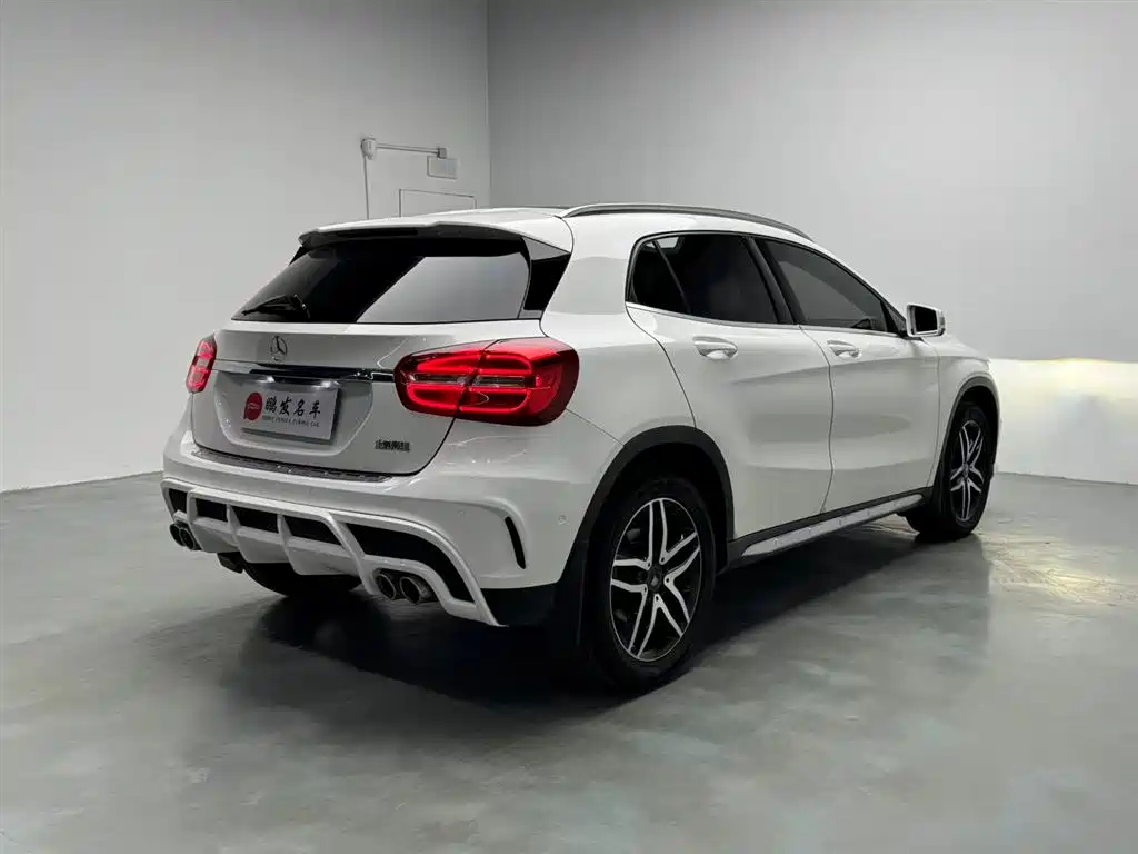 Mercedes-Benz GLA 2016 GLA 200 Fashion фото 14