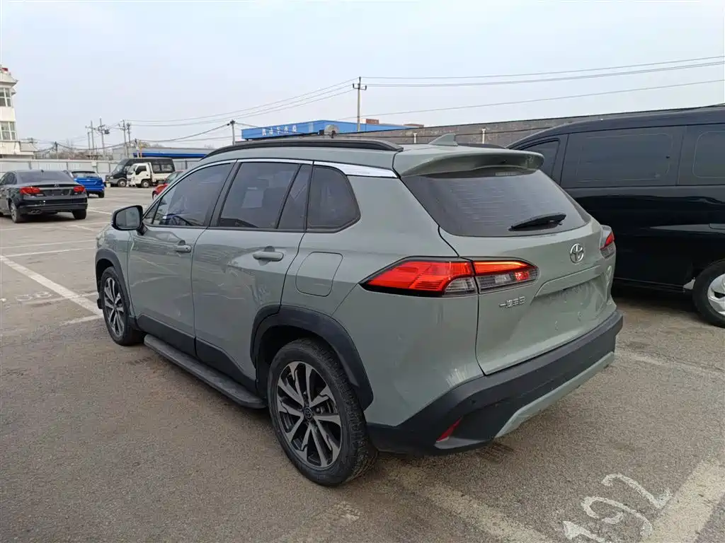 Toyota Corolla Cross 2022 2.0L Flagship Edition фото 5