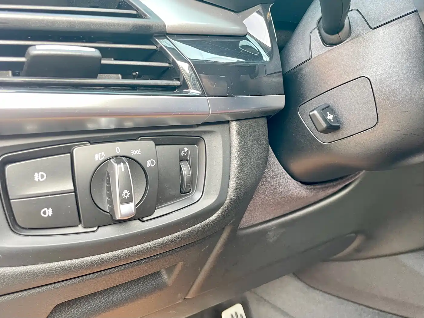 BMW X6 2018 xDrive35i M Sport Luxury Model фото 15