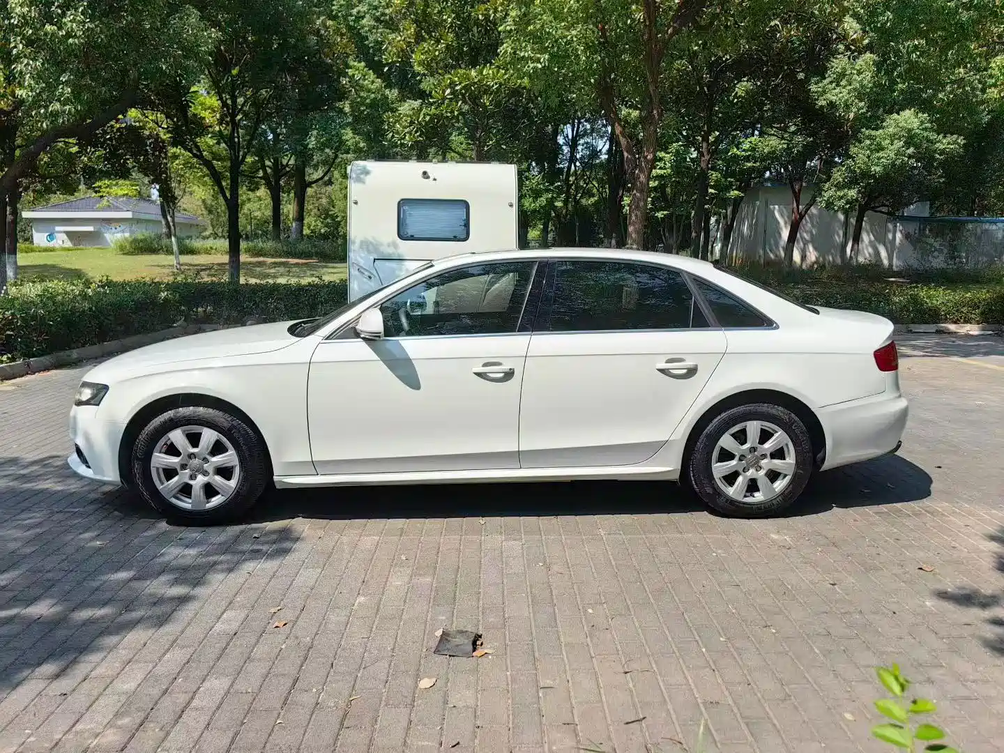 صورة 3 - Audi A4L