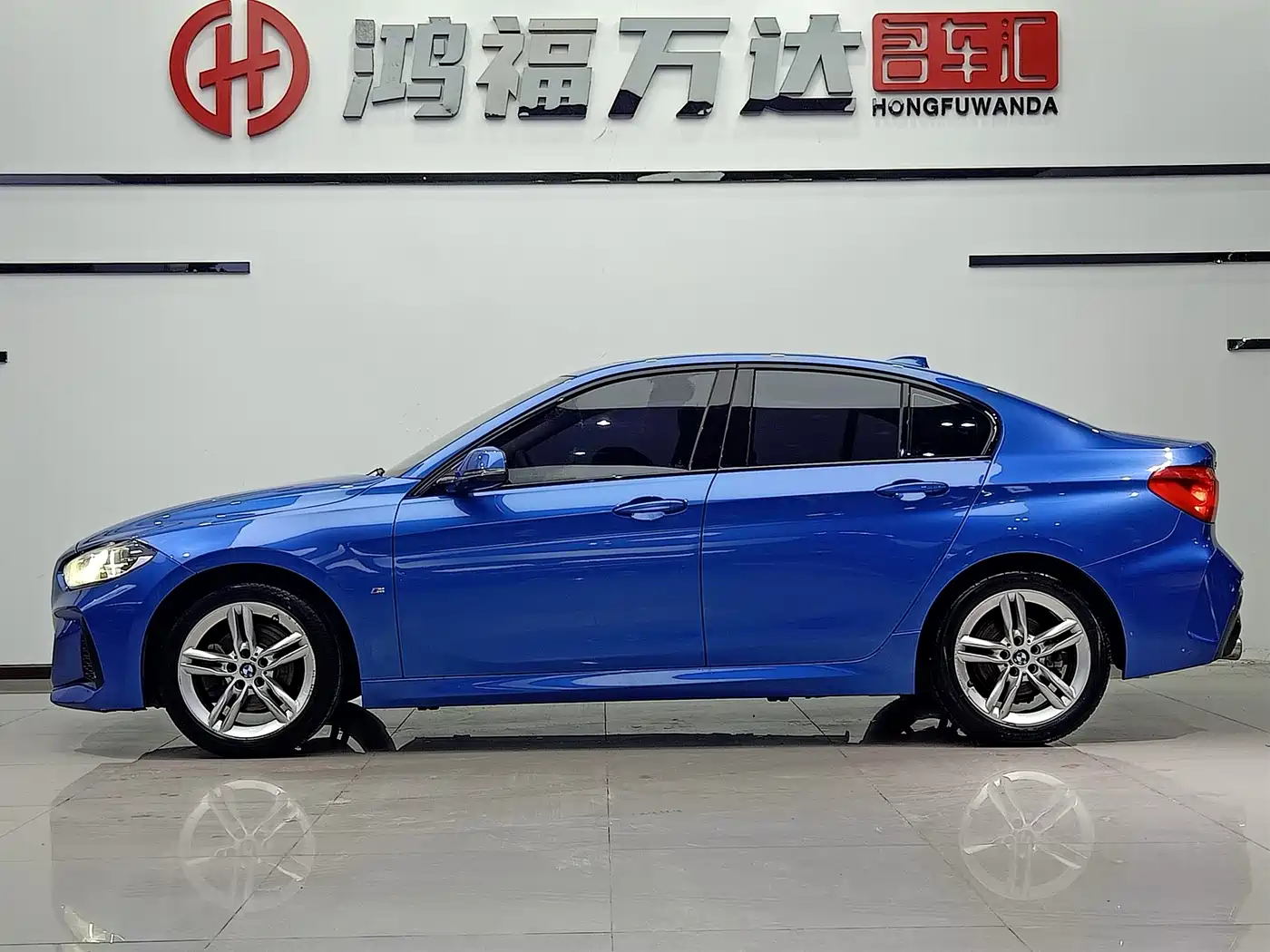 BMW 1 Series 2019 118i M Sport Package фото 7