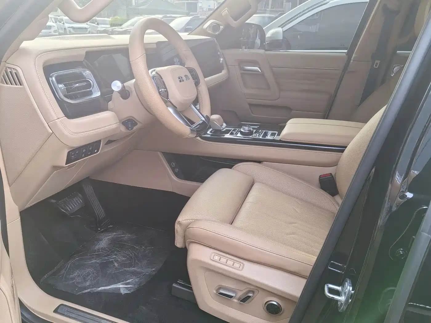 BAIC ORV Beijing Off-Road BJ60 Leiting 2024 Magic Core E-Drive Advanced 5-seater фото 4