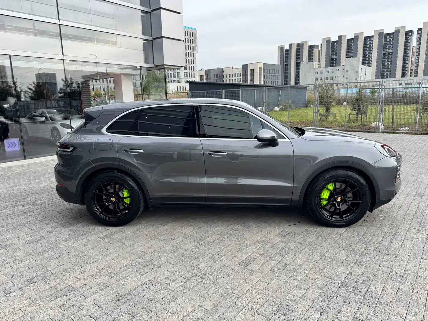 Porsche Cayenne New Energy 2024 Cayenne E-Hybrid 2.0T фото 13