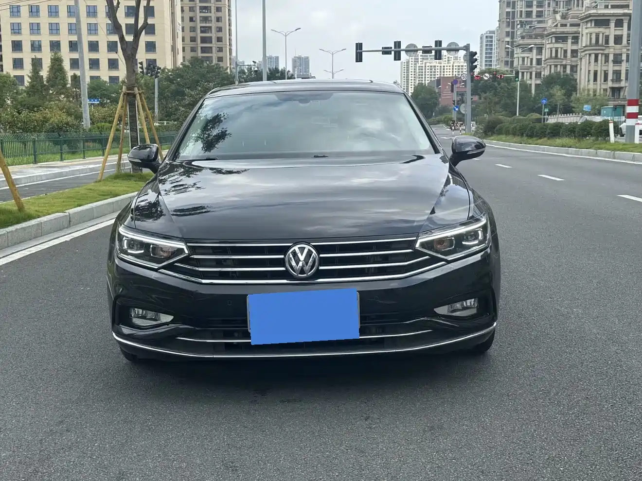 Volkswagen Magotan 2020 330TSI DSG Leading фото 2