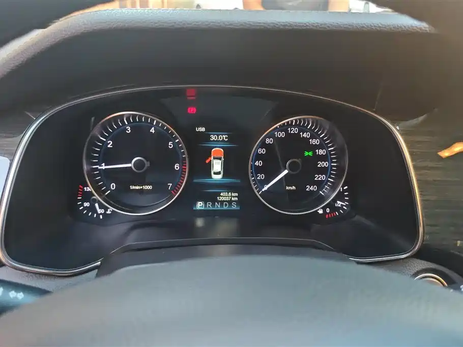 Hongqi H7 2019 1.8T Comfort Edition фото 14