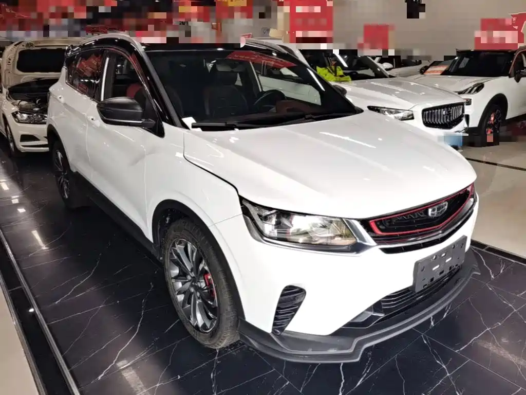 Фото 4 - Geely Binyue
