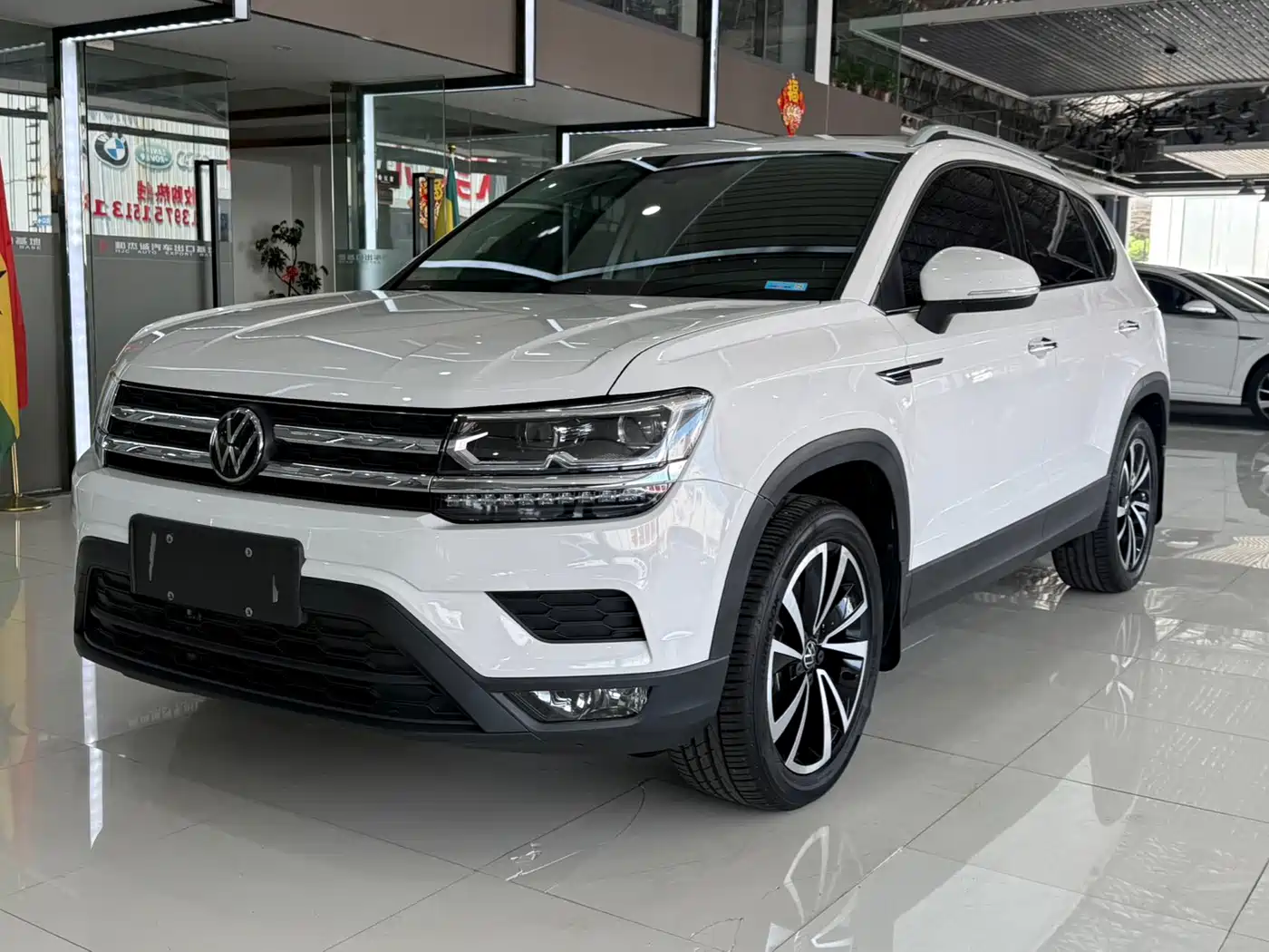 Volkswagen Tharu