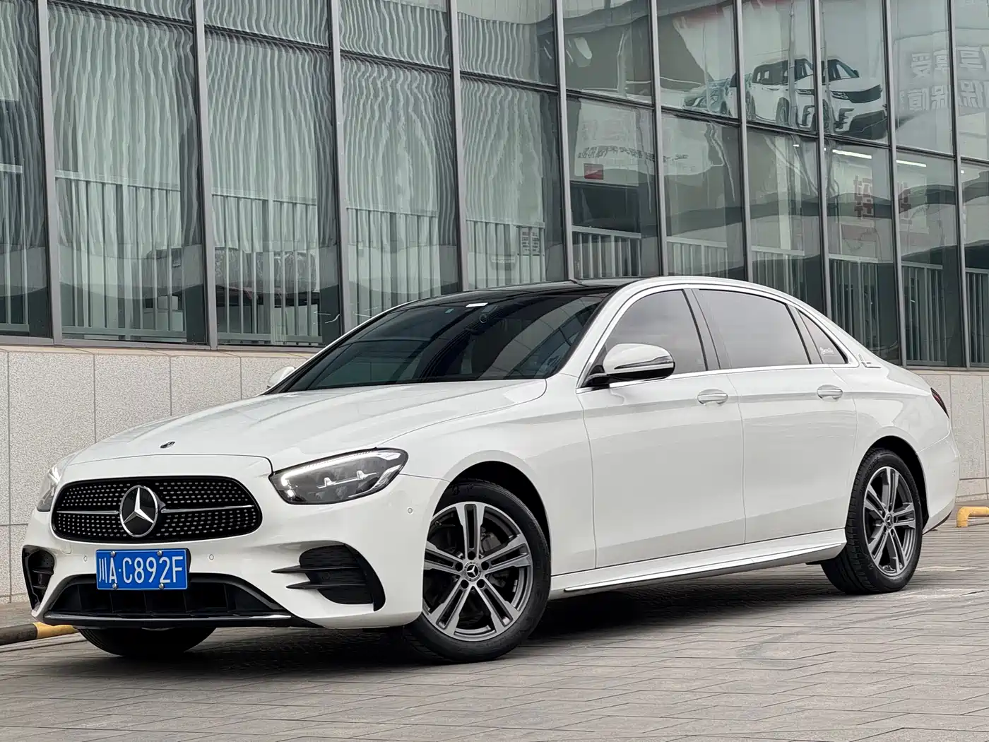 E CLASS