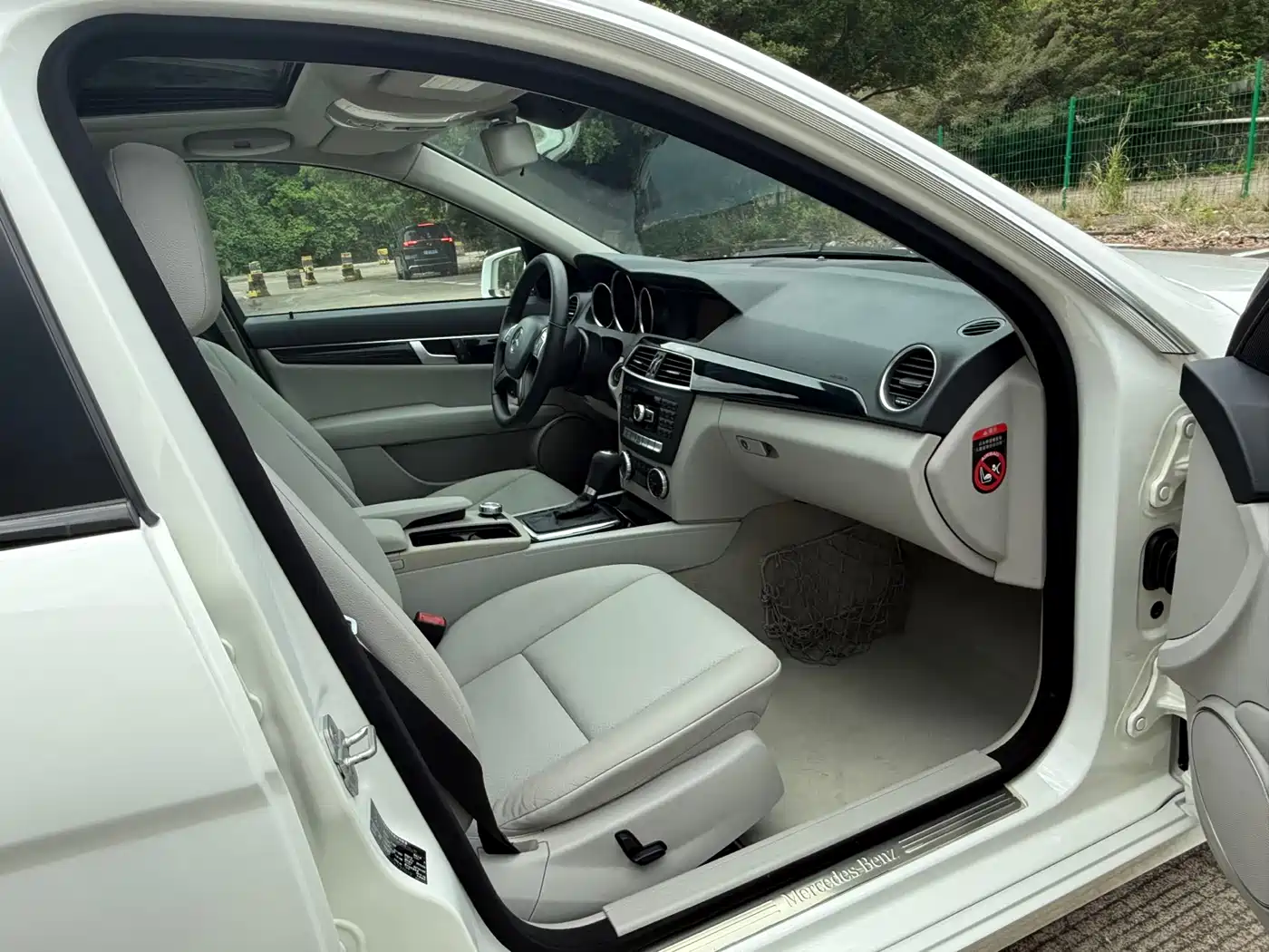 Mercedes-Benz C-Class 2013 C 180 Classic Grand Edition фото 11