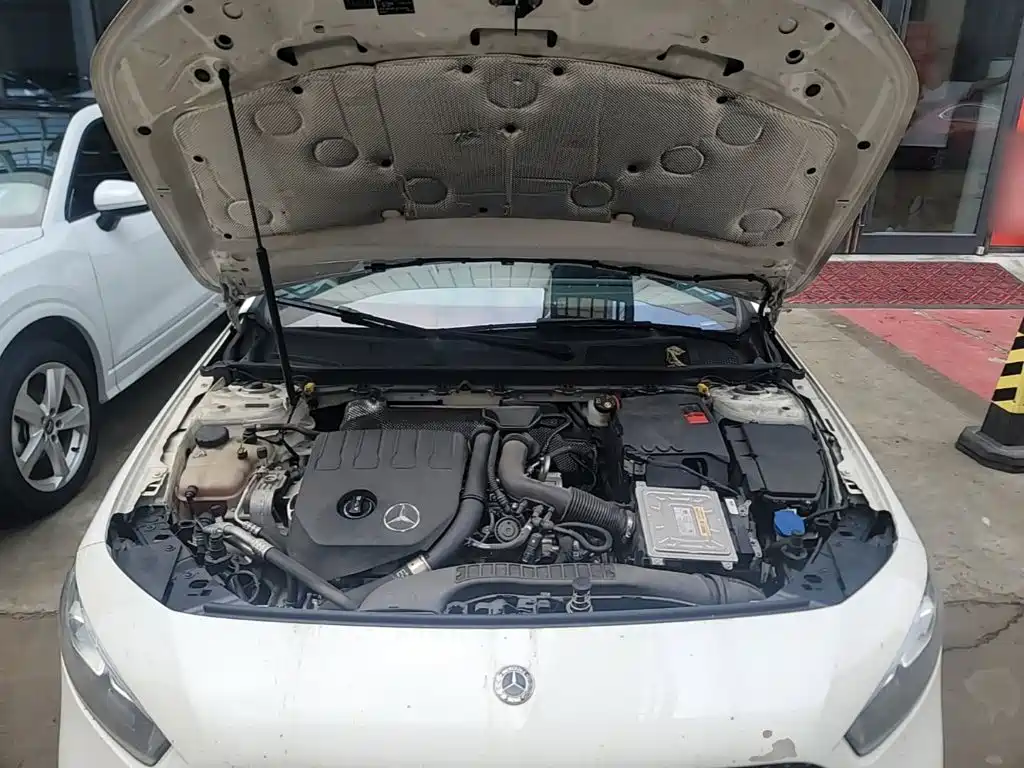 Mercedes-Benz A-Class 2019 2019 Facelift A 200 L Sports Sedan
