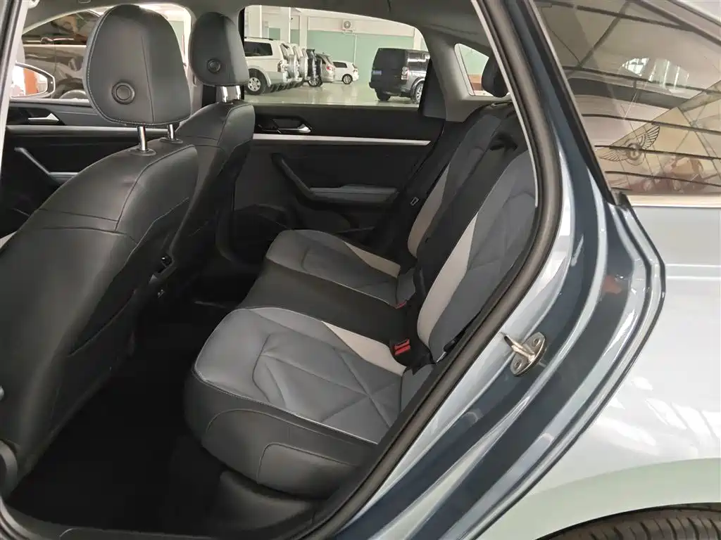 Volkswagen Lavida 2023 Model 280TSI DSG Eternal Edition фото 13