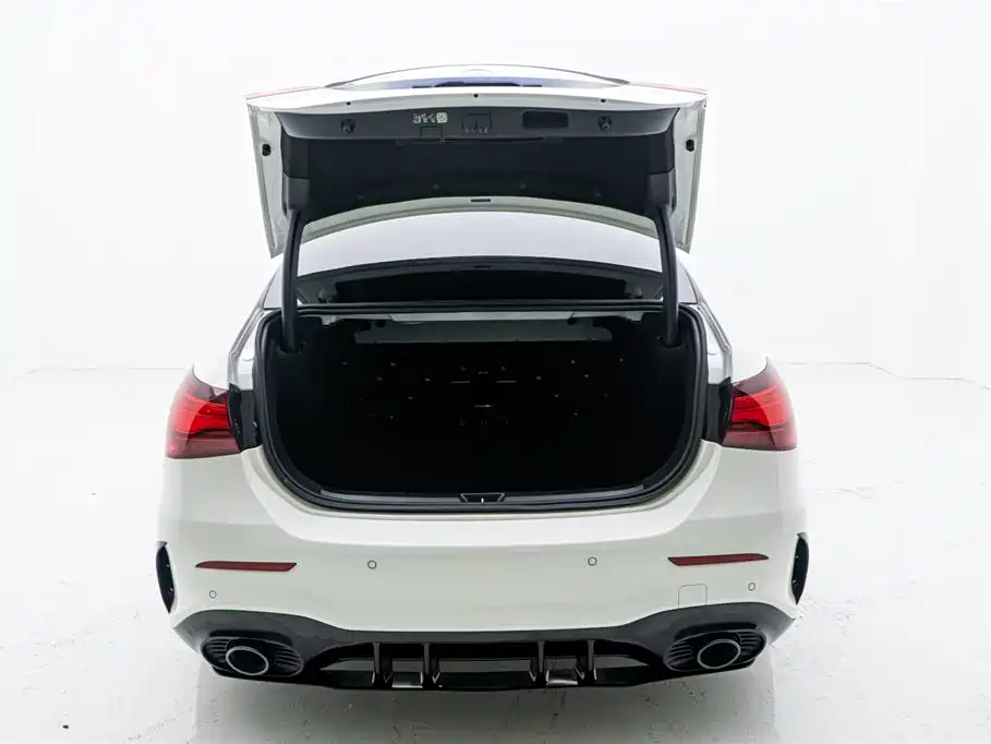 Photo 9 - Mercedes-Benz A-Class AMG