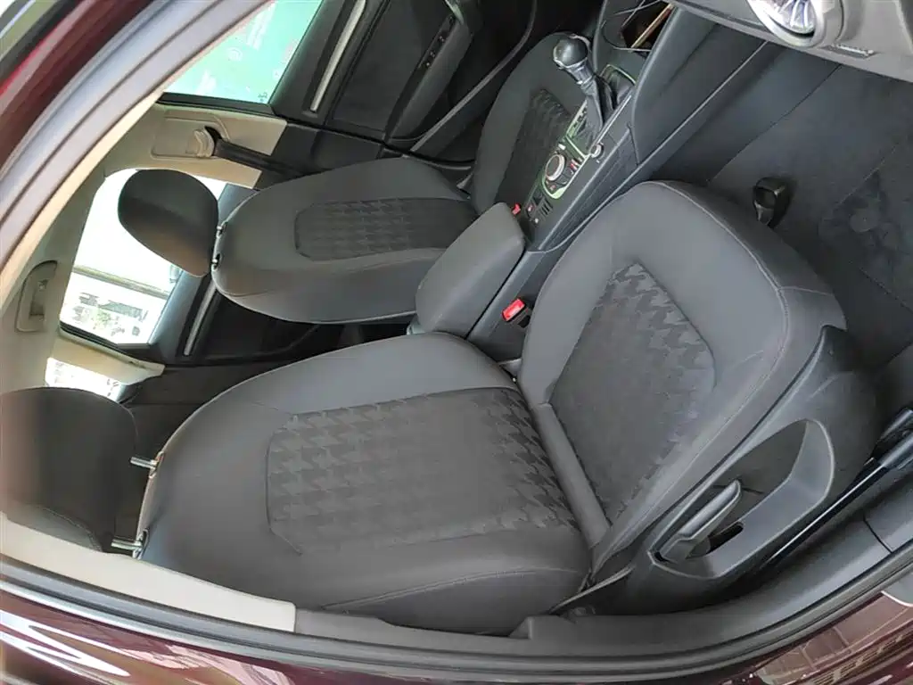 Audi A3 2016 Sportback 35 TFSI Leadership фото 25