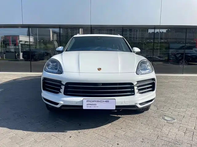 Porsche Cayenne 2018 Cayenne 3.0T — фото 3