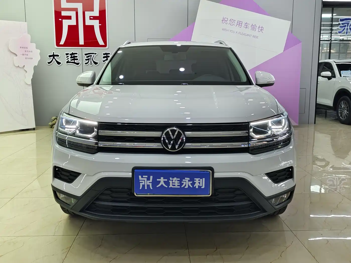 Volkswagen Tharu 2022 280TSI FWD Luxury Edition фото 2