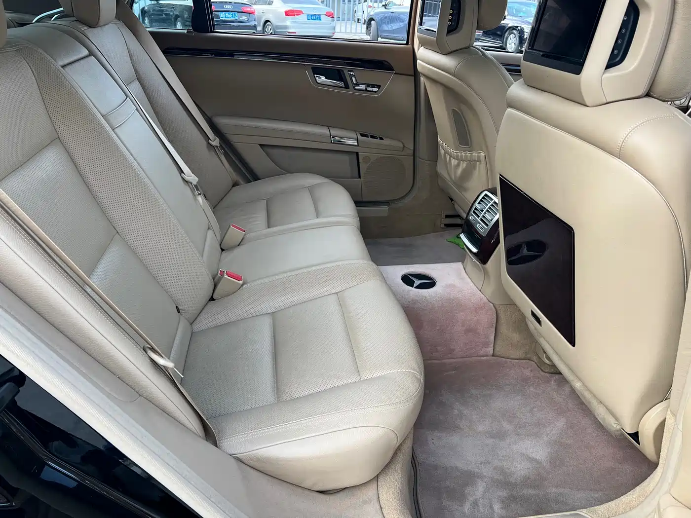 Mercedes-Benz S-Class 2012 S 400 L HYBRID Grand Edition фото 12