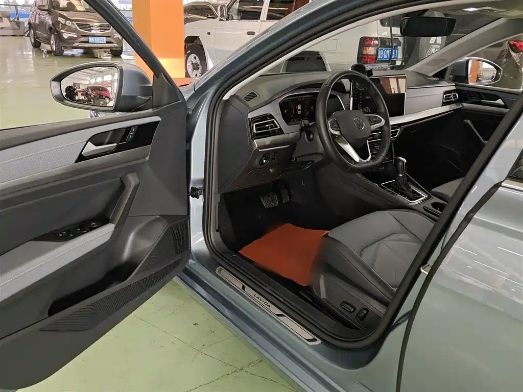 Volkswagen Lavida 2023 Model 280TSI DSG Eternal Edition фото 12