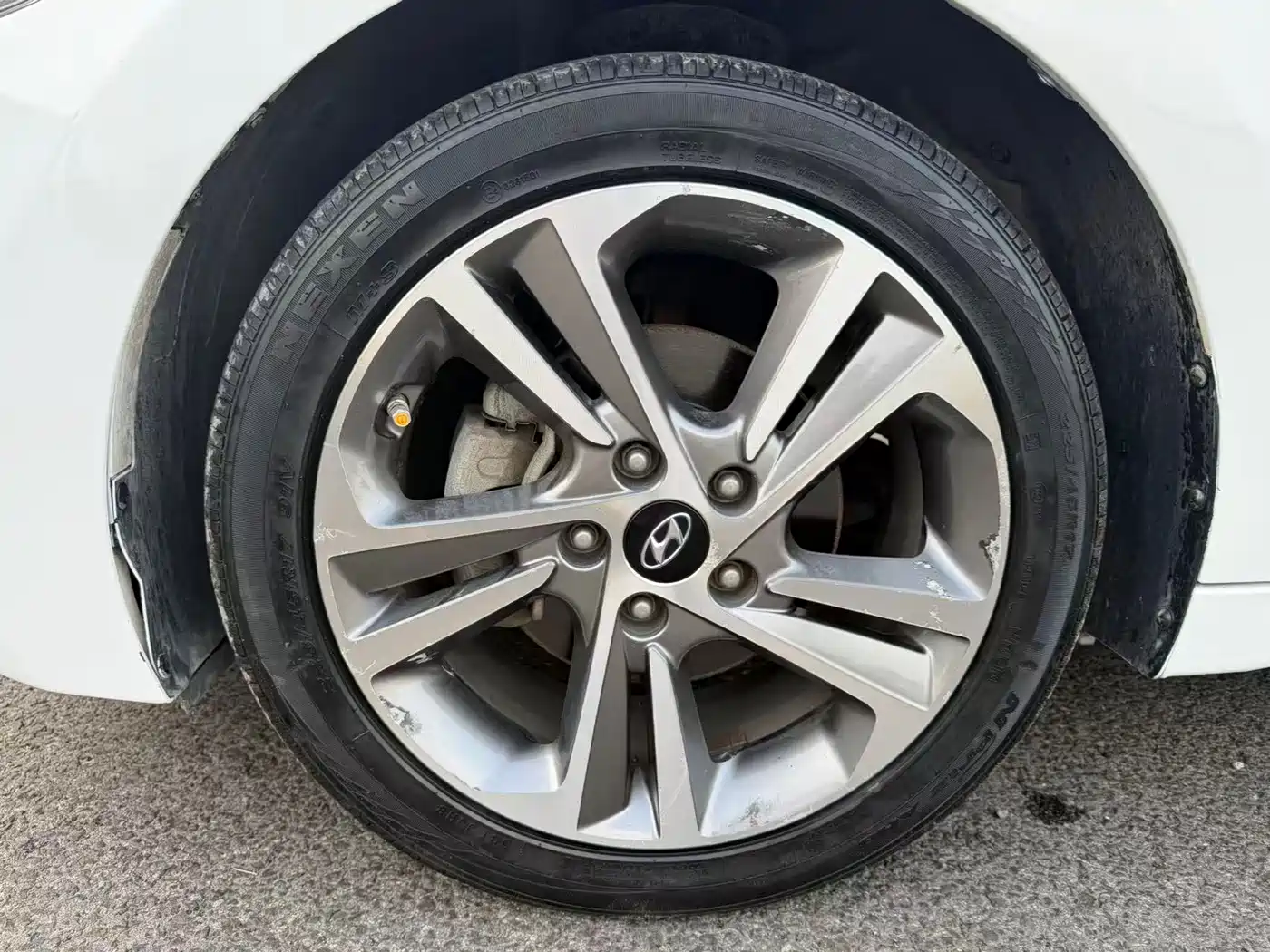 Hyundai Elantra 2016 Model 1.6L Automatic Smart Elite фото 14