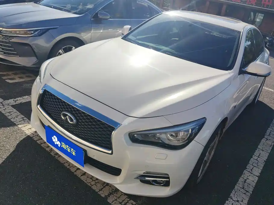 Infiniti Q50 2017 2014 3.7L Comfort Edition