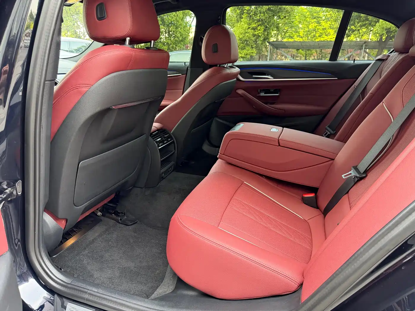 BMW 5 Series 2022 530Li Leading M Sport Package фото 8