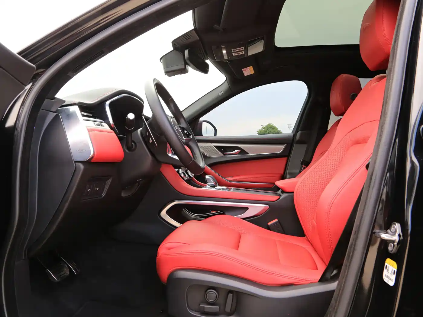 Jaguar F-PACE 2024 2024 P250 R-Dynamic SE