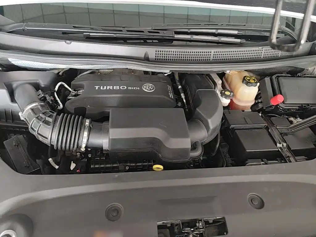 Фото 20 - Buick GL8