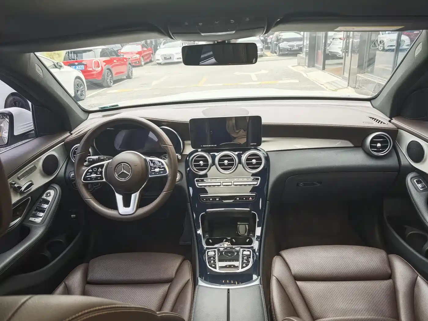 Mercedes-Benz GLC 2022 Facelift III GLC 260 L 4MATIC Dynamic фото 12