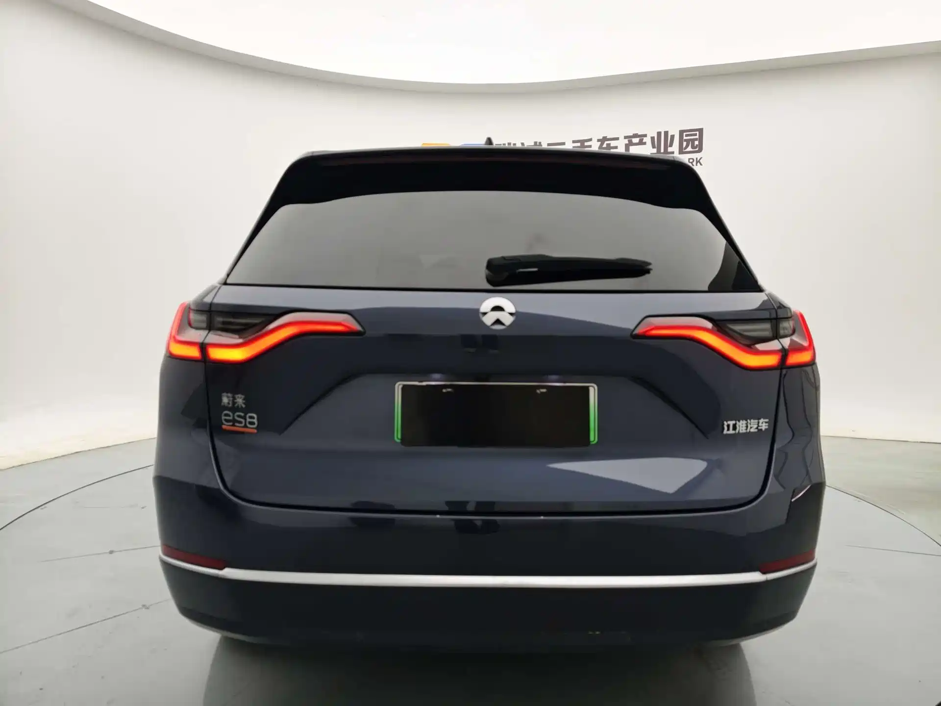 Фото 4 - NIO ES8