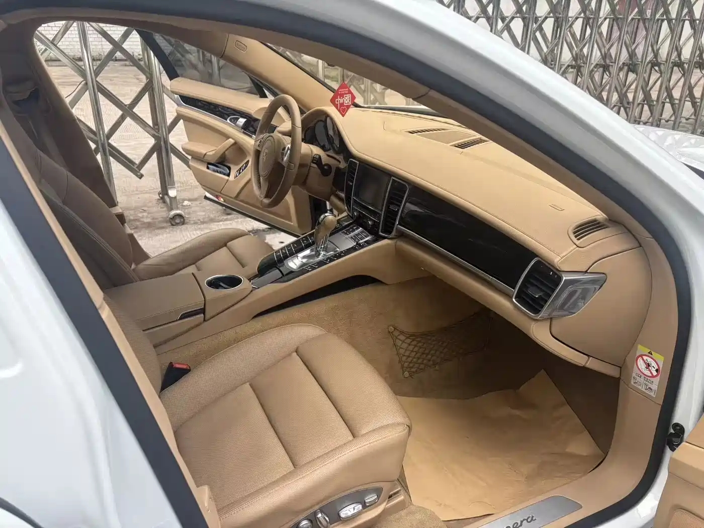 Фото 7 - Porsche Panamera