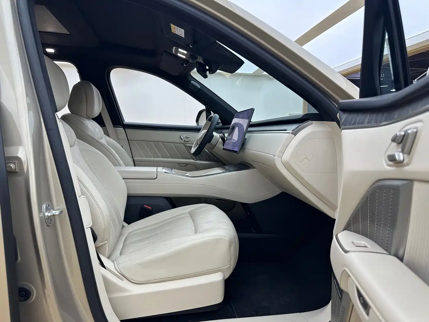 Ledao L90 2025 2025 AWD Base Model