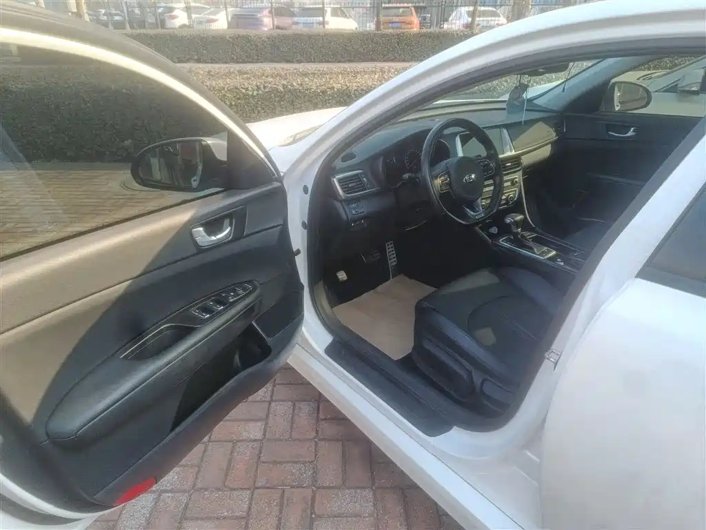 Kia K5 2016 1.6T Automatic LUX фото 16