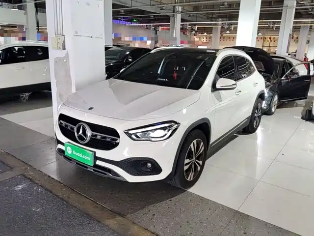 Mercedes-Benz GLA 2023