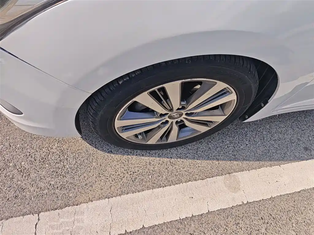 Hyundai Mistra 2014 1.8L Auto Premium DLX фото 22